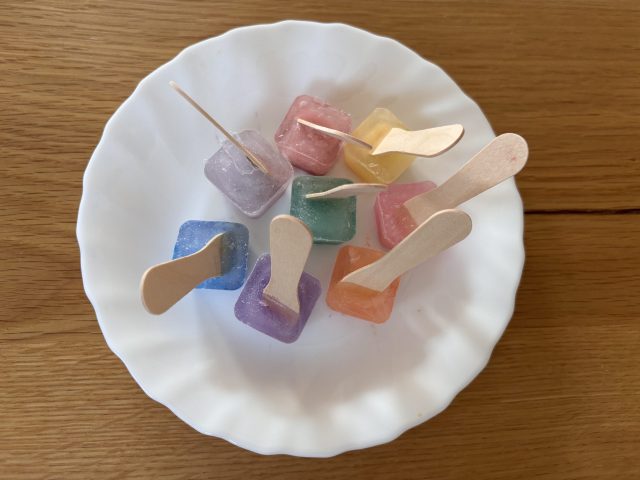 完成した氷絵の具