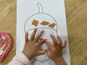 実習で秋の壁面を任されたら園のルールを確認しよう