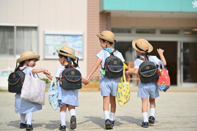 認定こども園 枚岡カトリック幼稚園の園 センパイ 新卒採用情報 ほいコレナビ2022