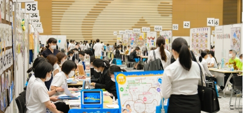 活動内容　・就職フェア運営サポート ・園への取材同行・広報サポート