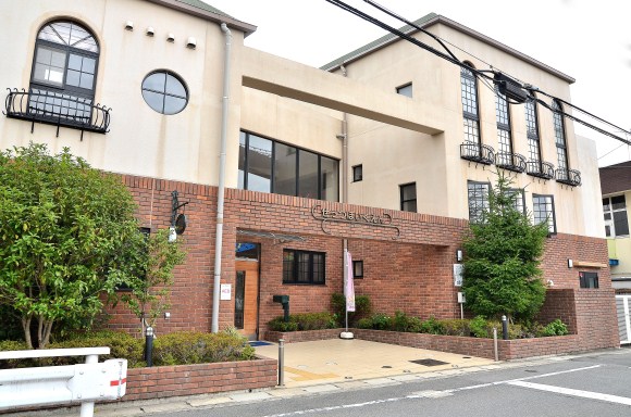 認定こども園　せっつ遊育園